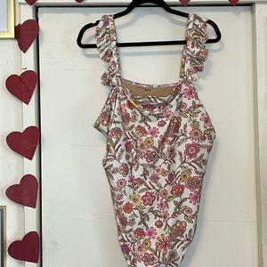 Old Navy plus size FLORAL bathing suit IN 3X